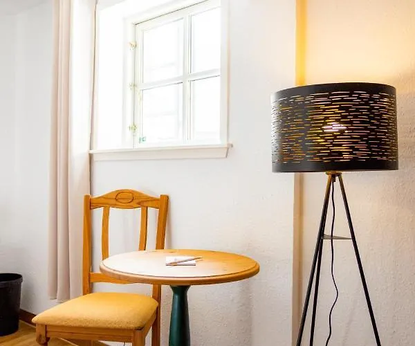 & Restaurant Brauner Hirsch ホテル