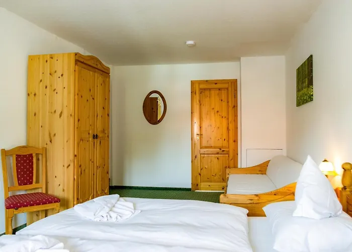 & Restaurant Brauner Hirsch ホテル Osterwieck